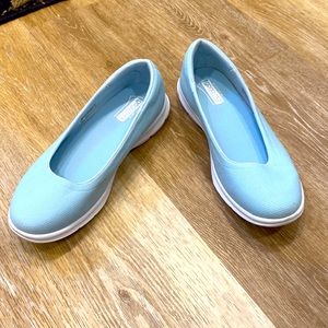 SKETCHERS Slip on Sneaker Loafer NWOT